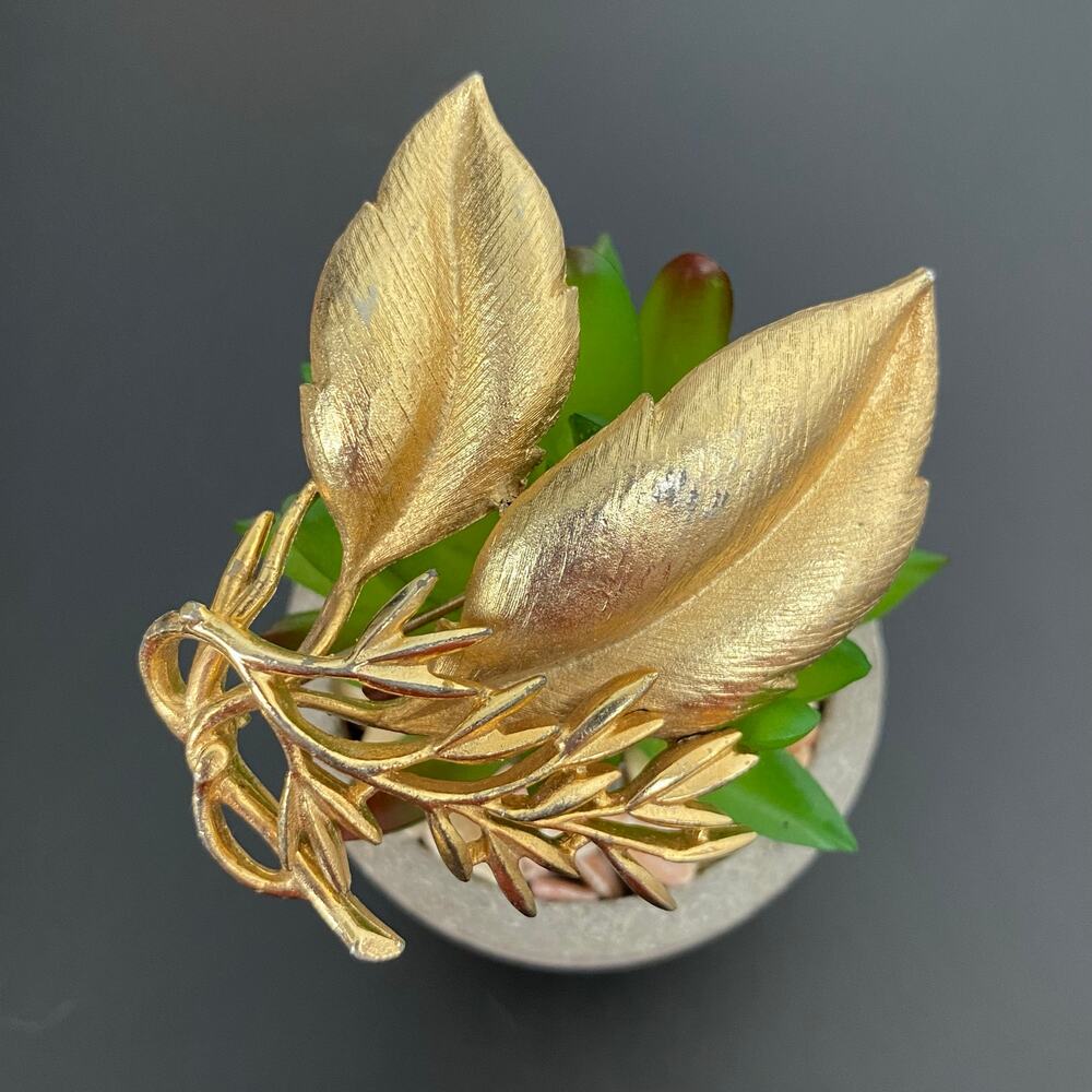 Vintage SARAH COVENTRY Sea Whispers Gold Leaf Brooch Pin 1960s Textured Glam
